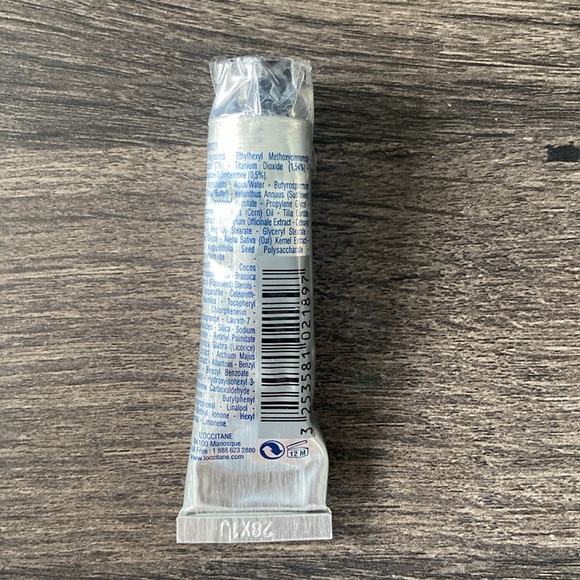 L’OCCITANE Travel Set - Picture 3 of 9